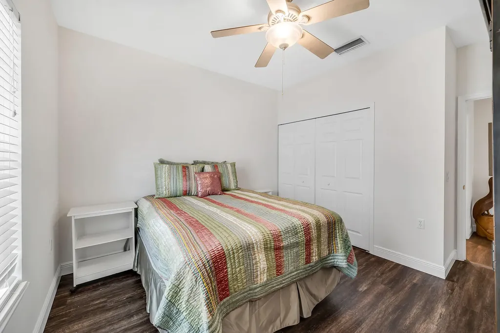 1360 Sweetwater Cove Naples FL 34110