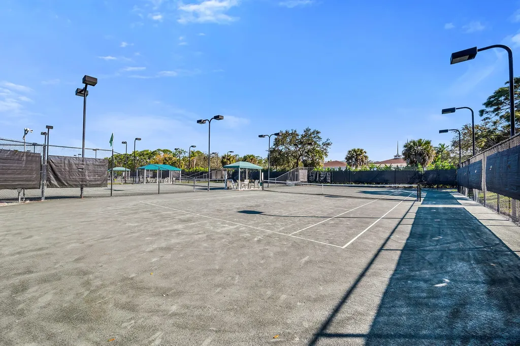 1360 Sweetwater Cove Naples FL 34110