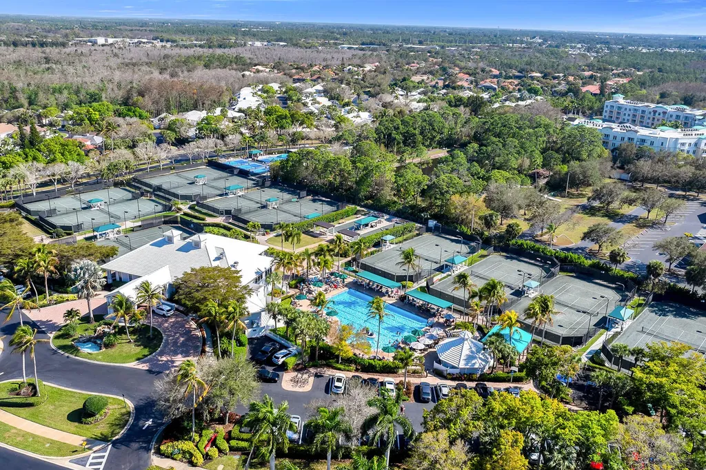 1360 Sweetwater Cove Naples FL 34110