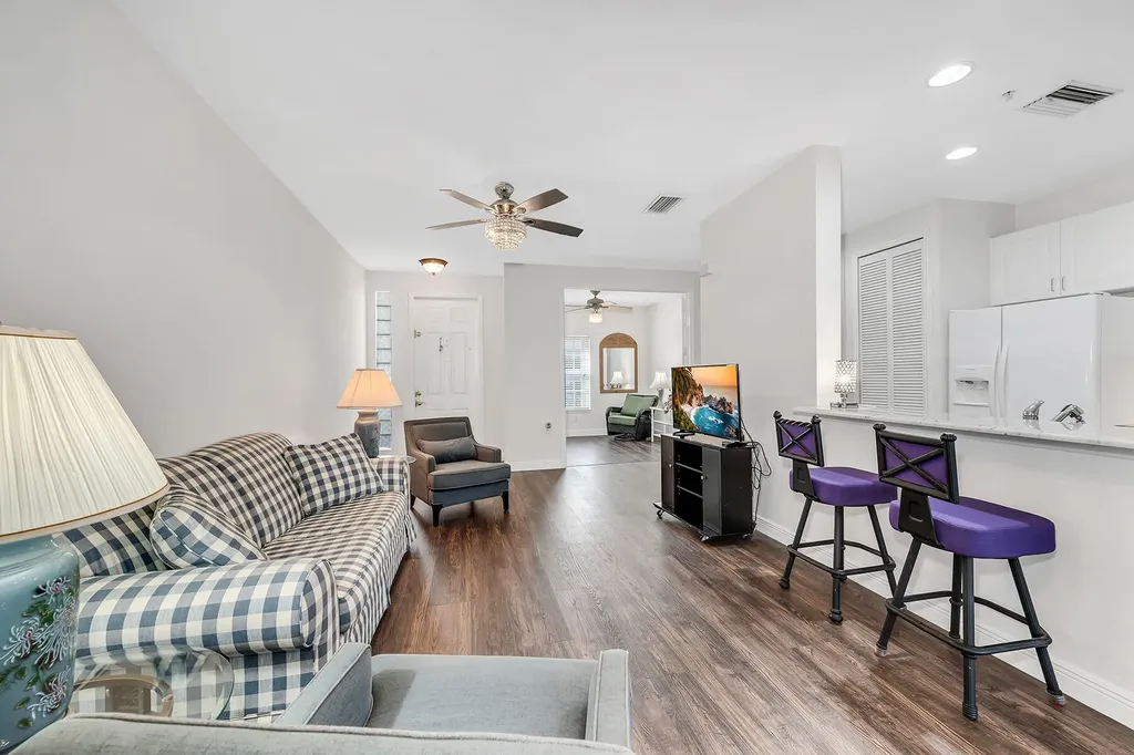 1360 Sweetwater Cove Naples FL 34110