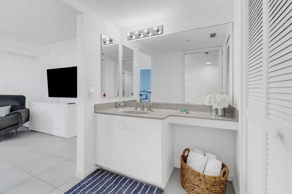 990 Cape Marco Drive Marco Island FL 34145