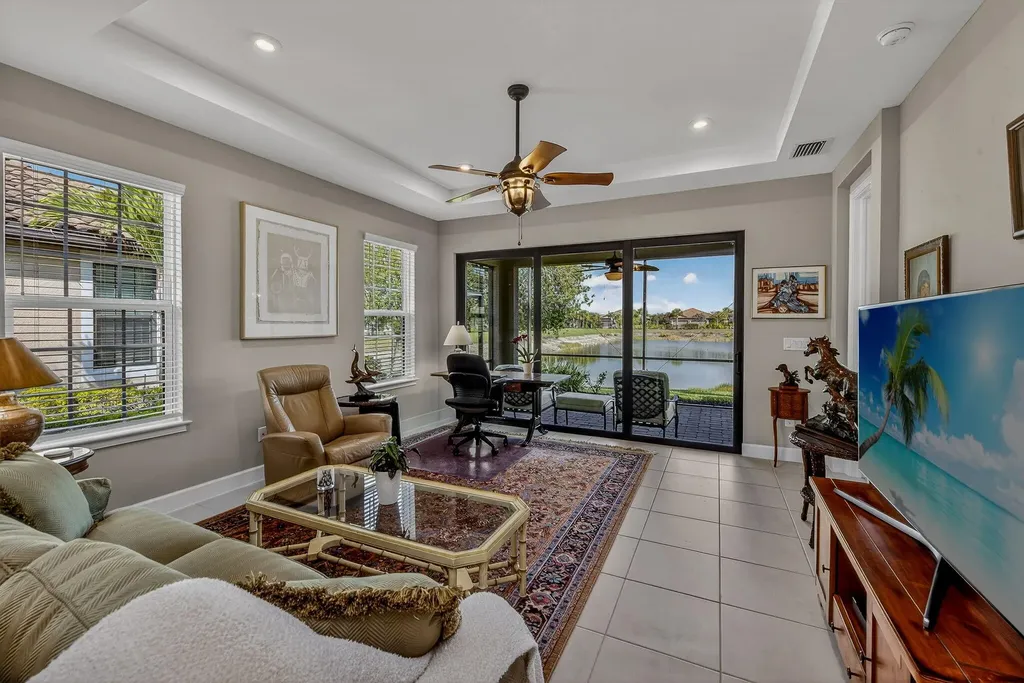 8025 Calle Canovas Court Naples FL 34114