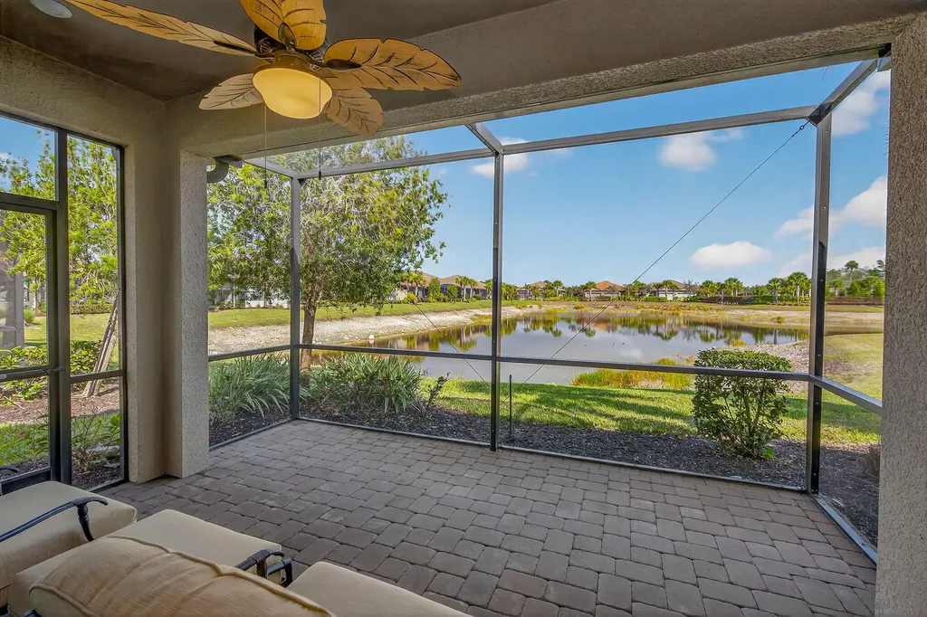 8025 Calle Canovas Court Naples FL 34114