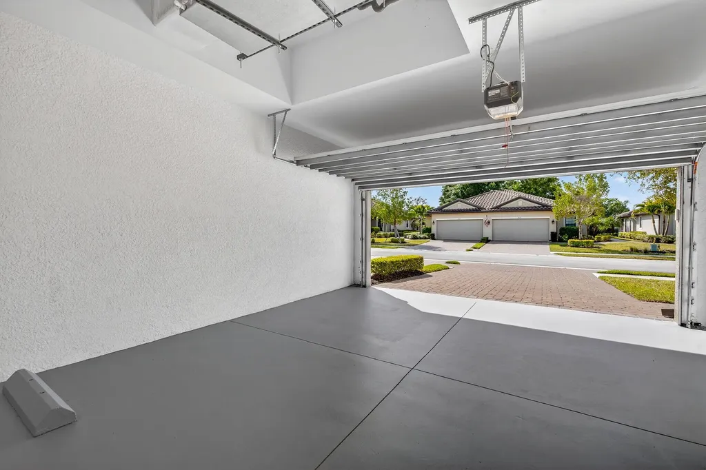 8025 Calle Canovas Court Naples FL 34114