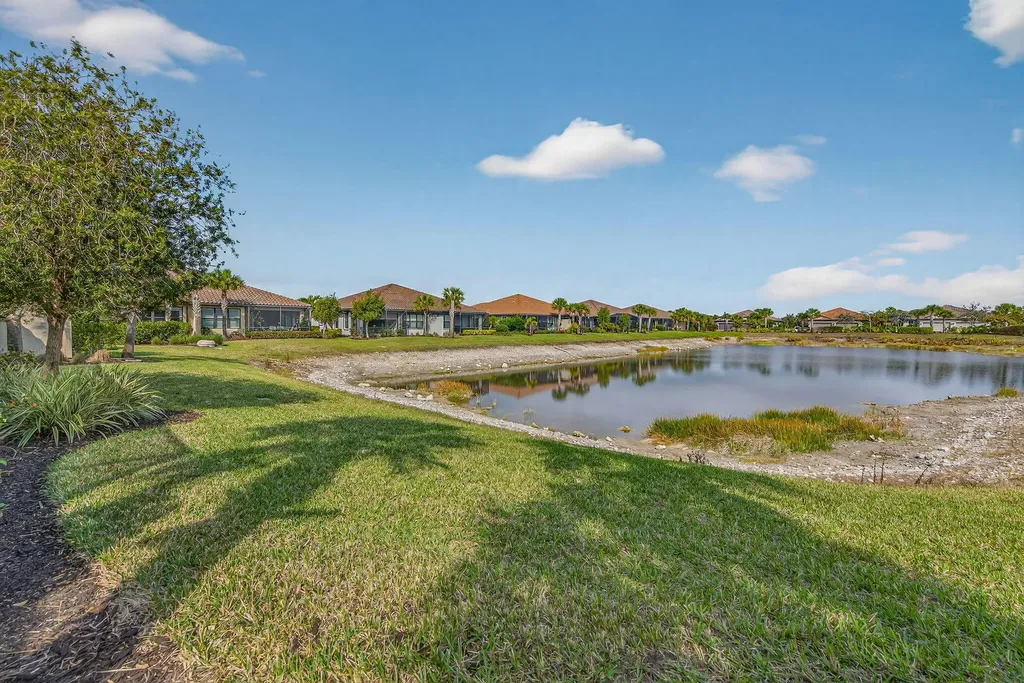 8025 Calle Canovas Court Naples FL 34114