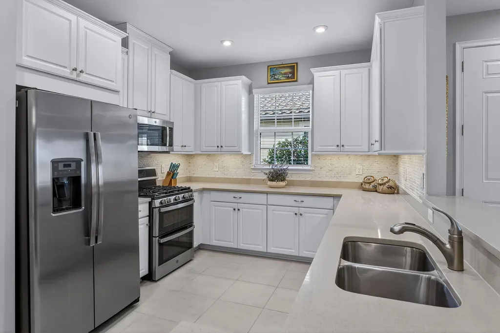 8025 Calle Canovas Court Naples FL 34114