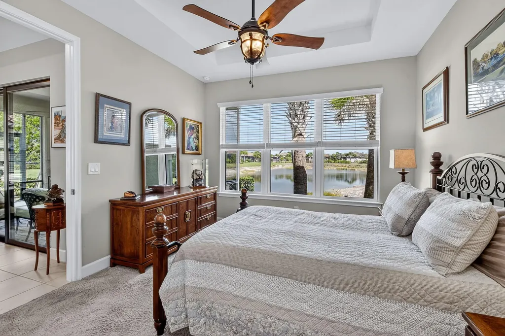 8025 Calle Canovas Court Naples FL 34114