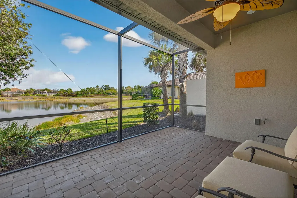 8025 Calle Canovas Court Naples FL 34114