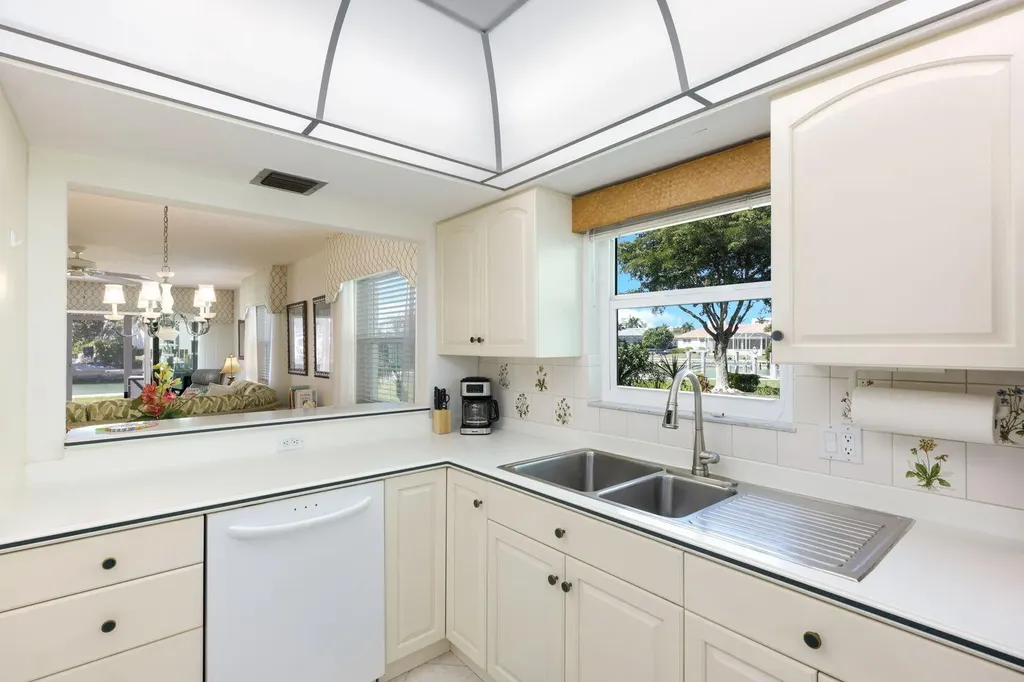 860 Panama Court Marco Island FL 34145