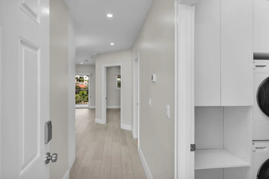 291 S Collier Marco Island FL 34145