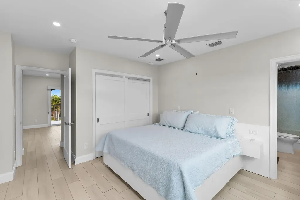 291 S Collier Marco Island FL 34145