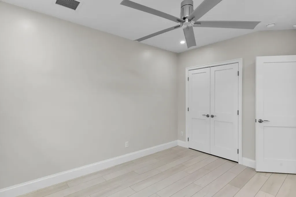 291 S Collier Marco Island FL 34145