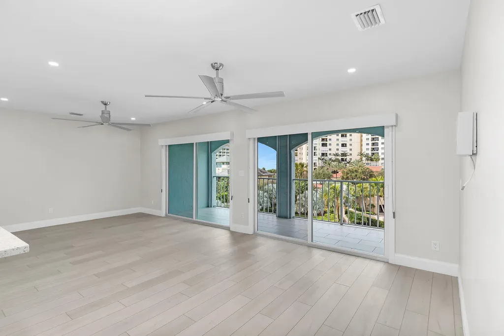 291 S Collier Marco Island FL 34145