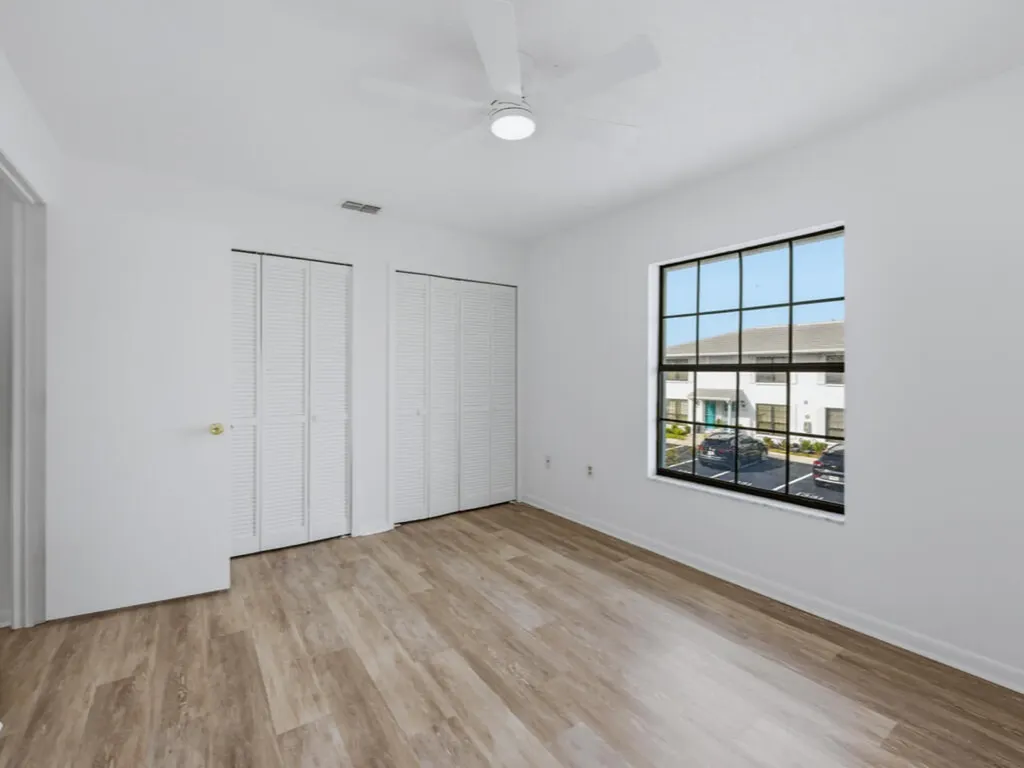 48 Via Marco Marco Island FL 34145