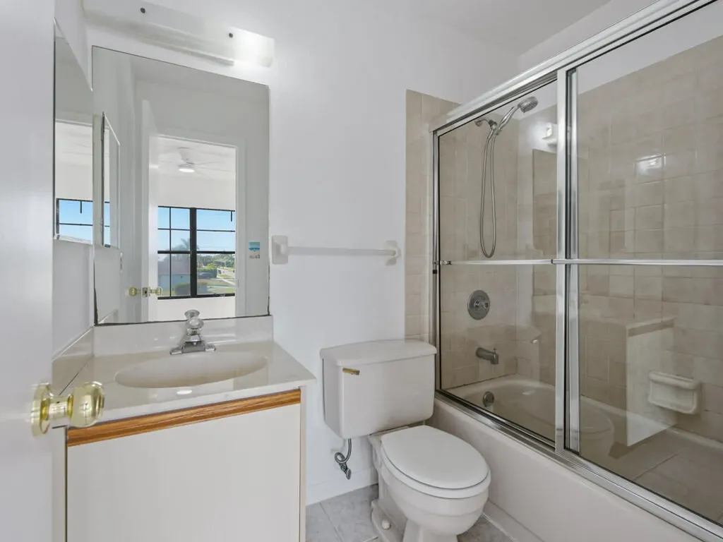 48 Via Marco Marco Island FL 34145