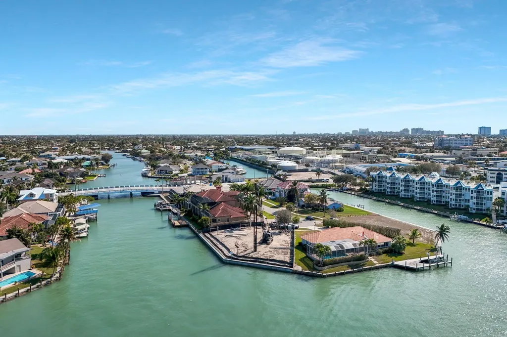 1231 Redwood Court Marco Island FL 34145