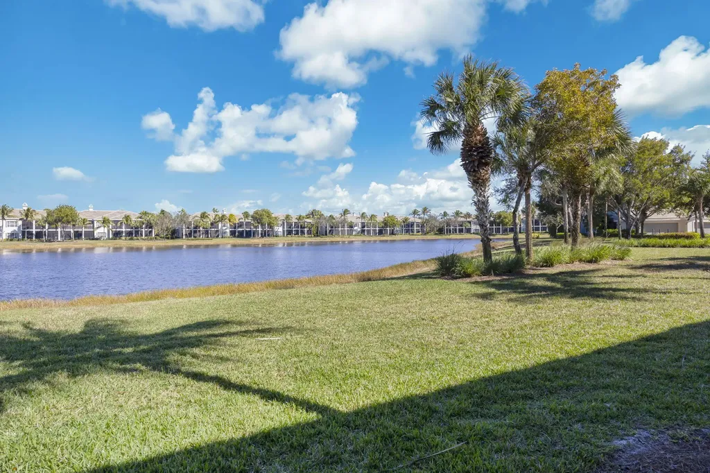 9288 Grassi Way Naples FL 34114
