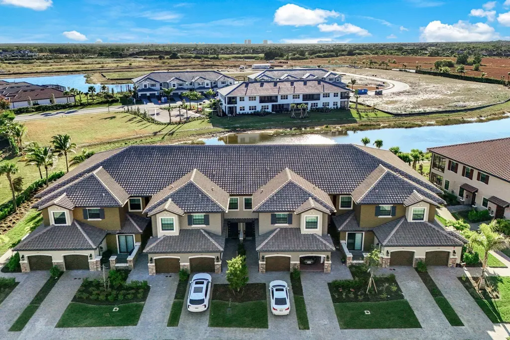 15336 Lucerna Street Naples FL 34114