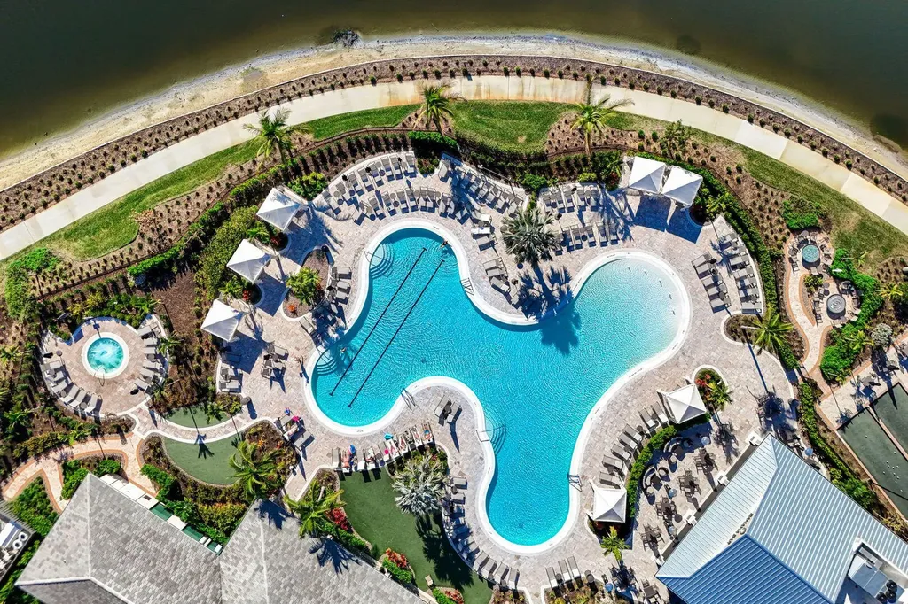 15336 Lucerna Street Naples FL 34114