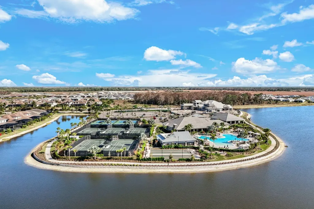 15336 Lucerna Street Naples FL 34114