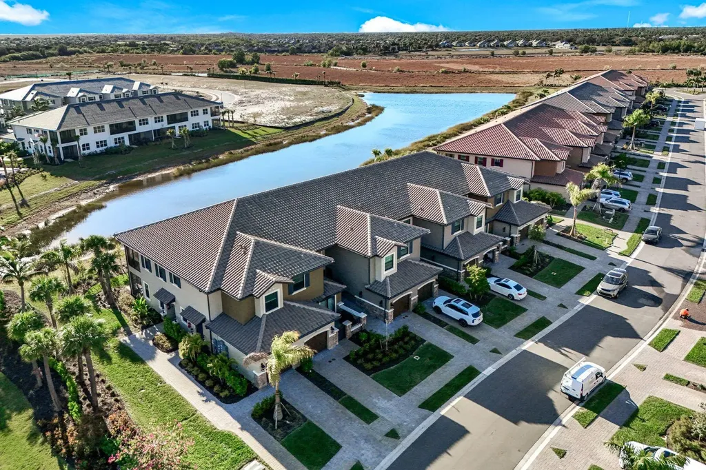 15336 Lucerna Street Naples FL 34114