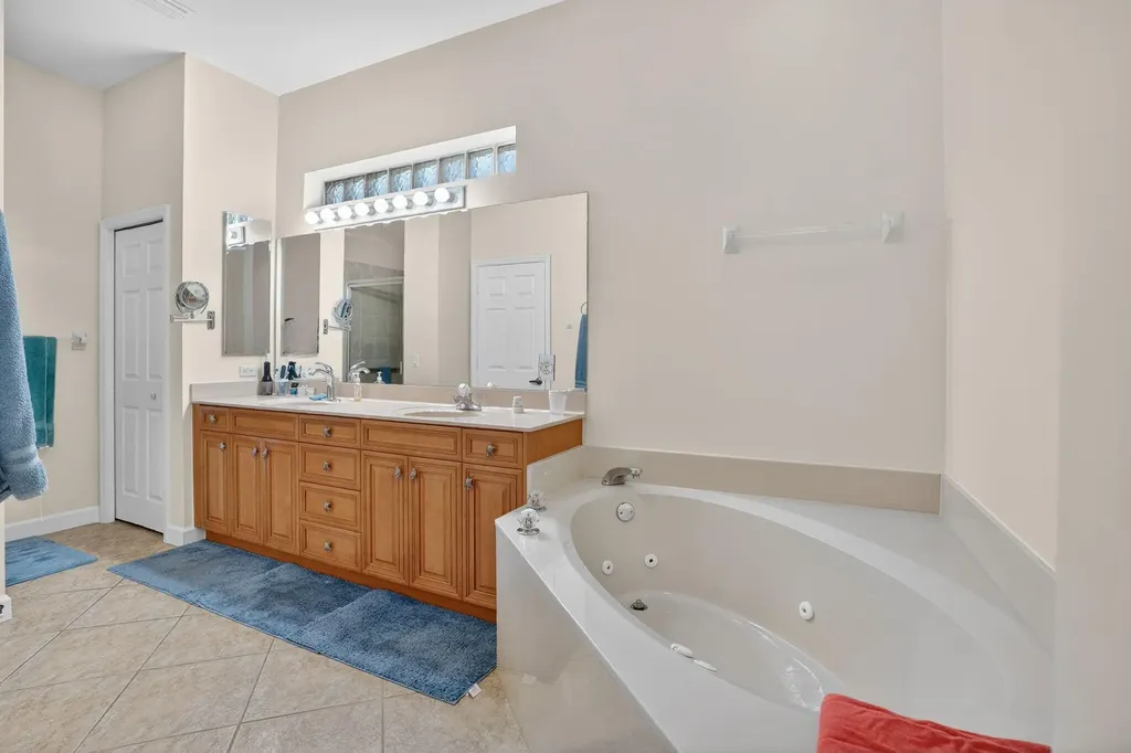 3350 Sandpiper Way Naples FL 34109