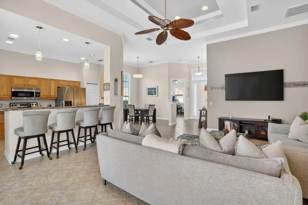 3350 Sandpiper Way Naples FL 34109