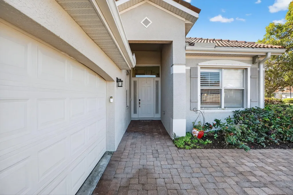 3350 Sandpiper Way Naples FL 34109