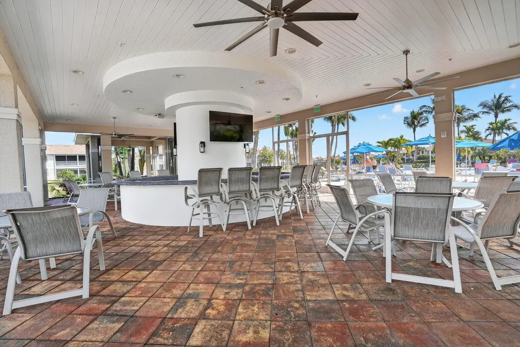 3350 Sandpiper Way Naples FL 34109