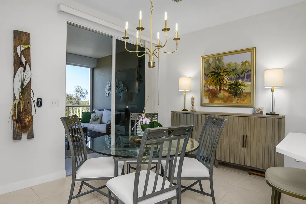 133 Vintage Bay Marco Island FL 34145