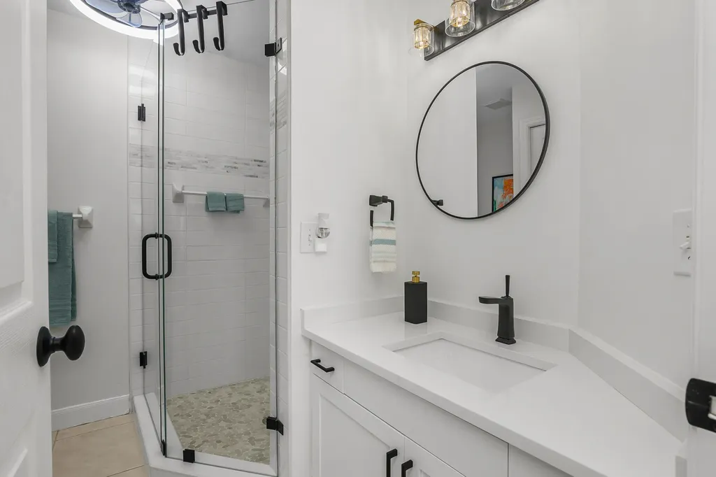 133 Vintage Bay Marco Island FL 34145