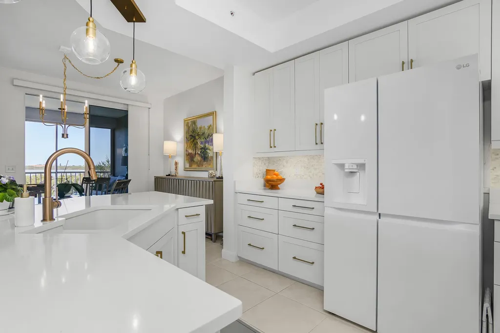 133 Vintage Bay Marco Island FL 34145