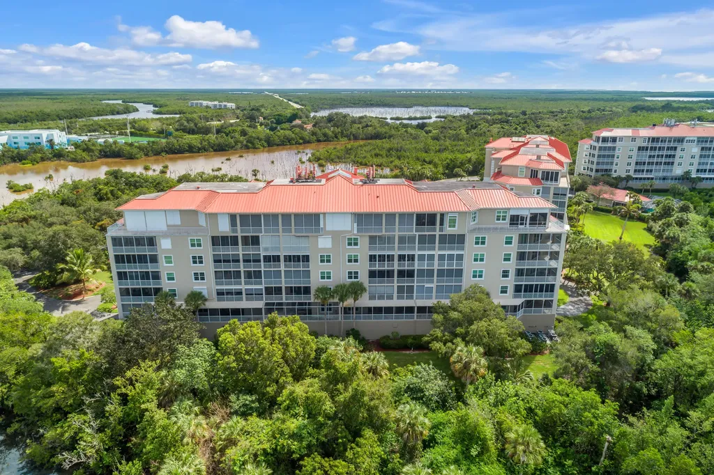 133 Vintage Bay Marco Island FL 34145