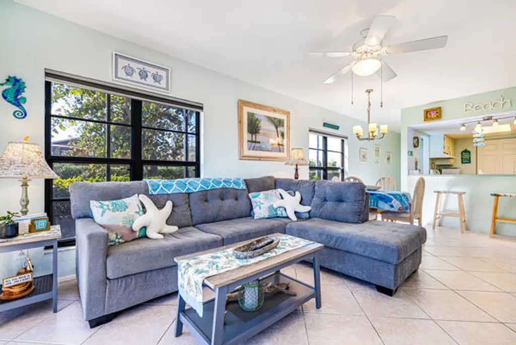 27 Greenbrier Marco Island FL 34145