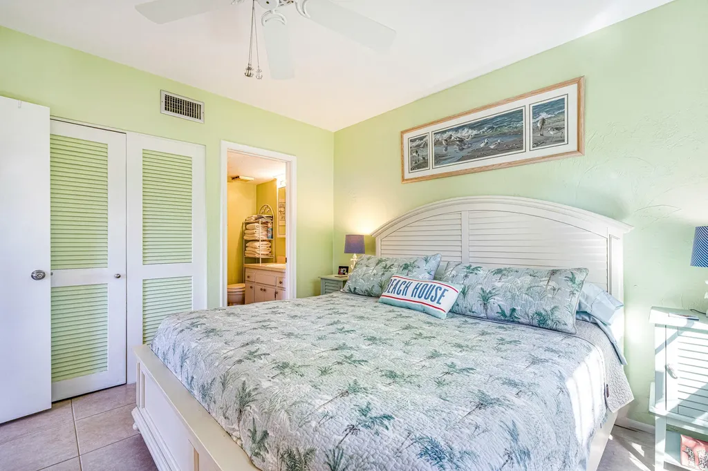 27 Greenbrier Marco Island FL 34145