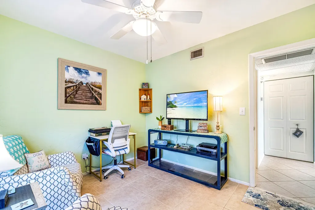 27 Greenbrier Marco Island FL 34145