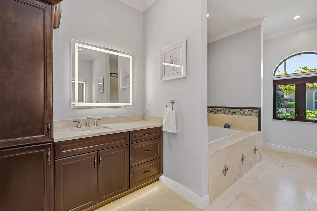 137 Hollyhock Court Marco Island FL 34145