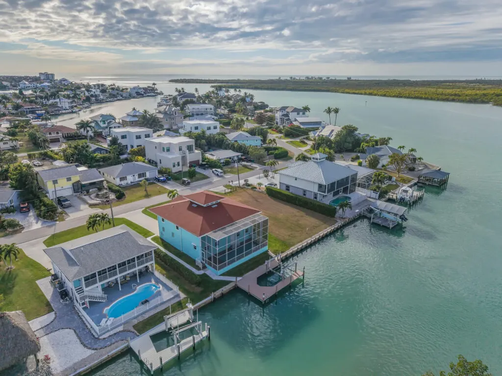 105 W Pago Pago Drive Naples FL 34113