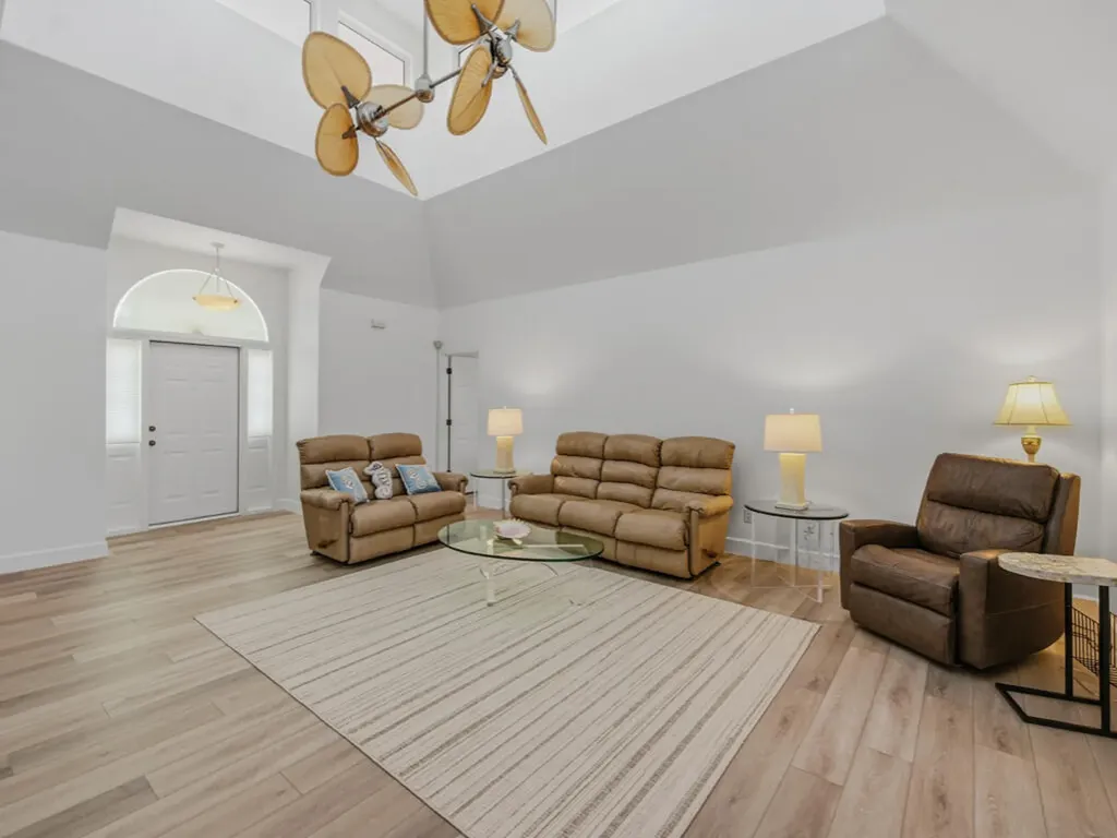 105 W Pago Pago Drive Naples FL 34113