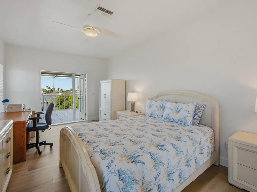 105 W Pago Pago Drive Naples FL 34113