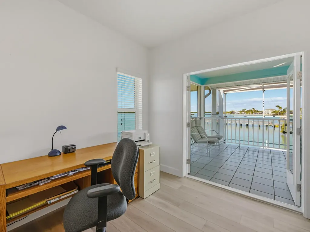 105 W Pago Pago Drive Naples FL 34113