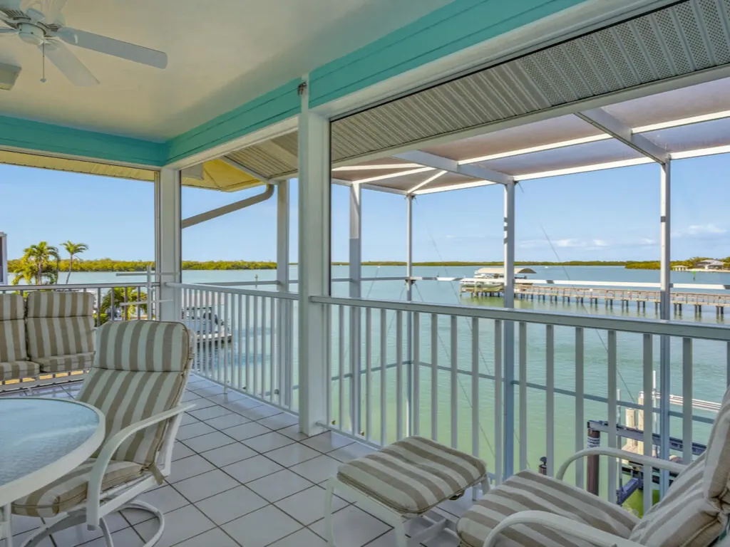 105 W Pago Pago Drive Naples FL 34113