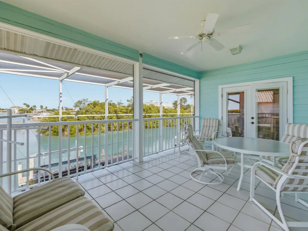 105 W Pago Pago Drive Naples FL 34113