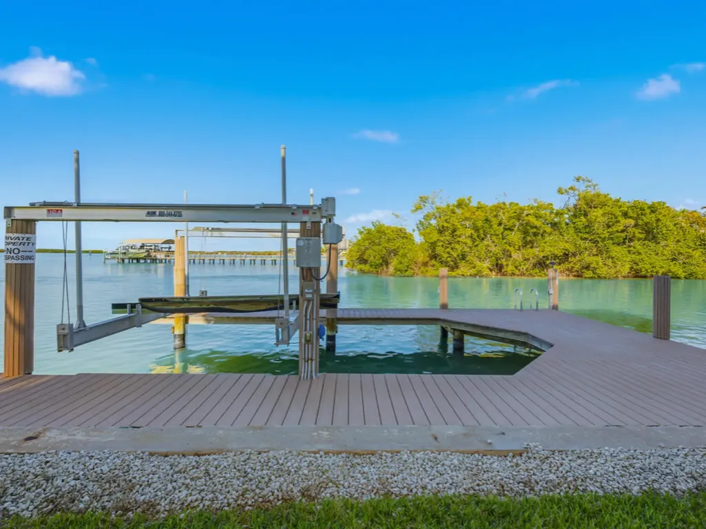 105 W Pago Pago Drive Naples FL 34113