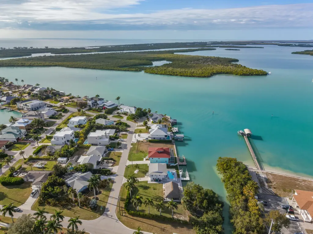 105 W Pago Pago Drive Naples FL 34113