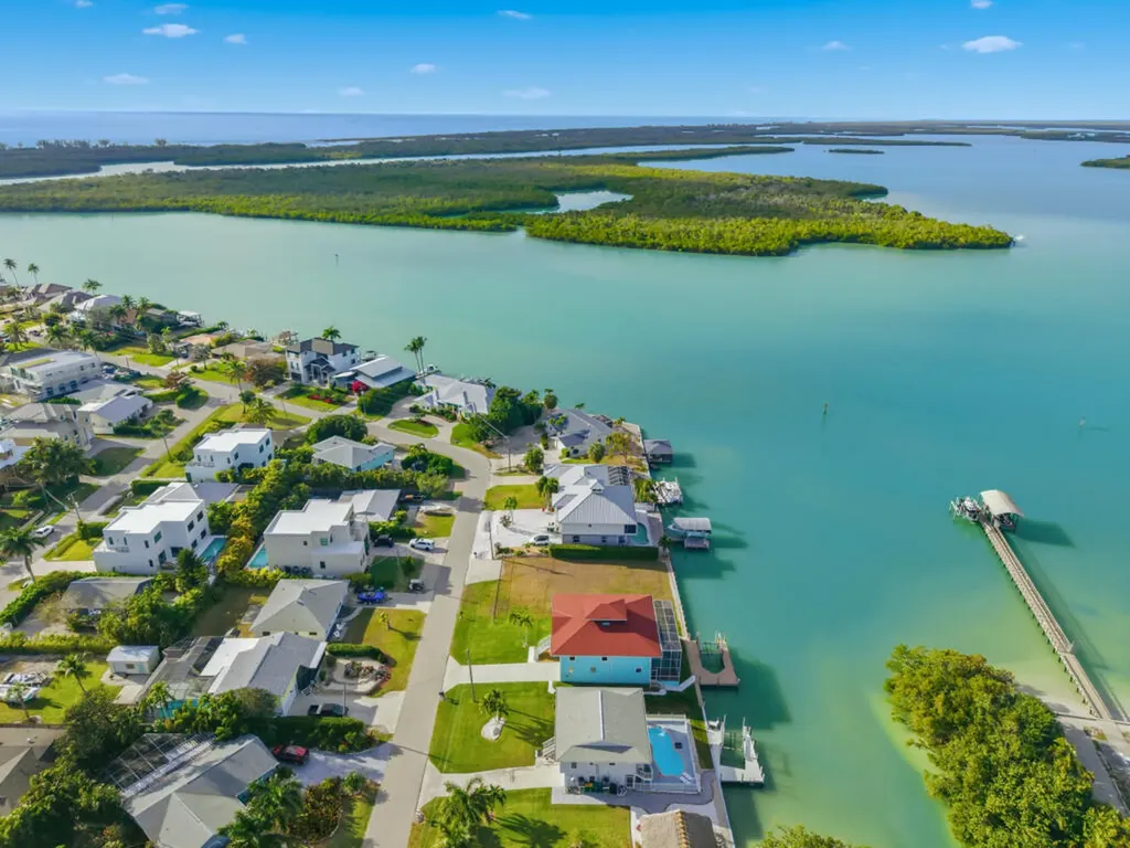 107 W Pago Pago Drive Naples FL 34113