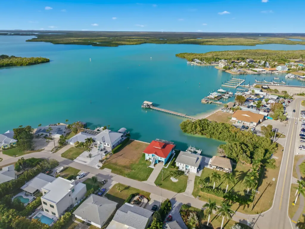 107 W Pago Pago Drive Naples FL 34113