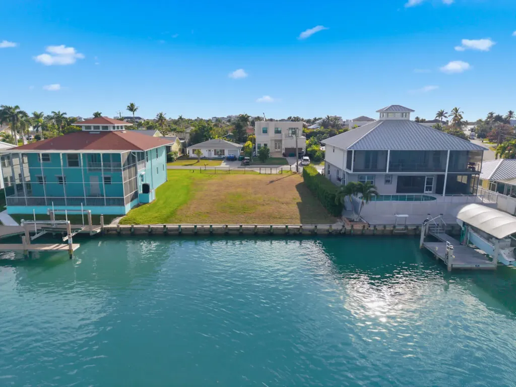 107 W Pago Pago Drive Naples FL 34113