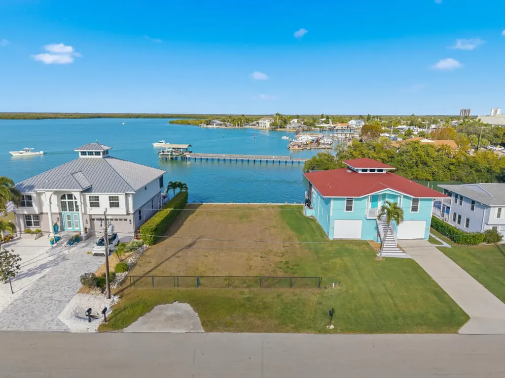 107 W Pago Pago Drive Naples FL 34113