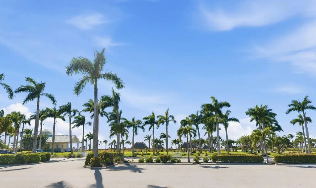 17 N Collier Marco Island FL 34145